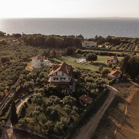 קאטאקולון Villa Georgina B&B מראה חיצוני תמונה