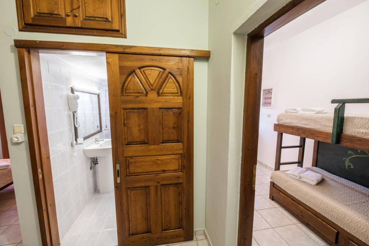 קאטאקולון Villa Georgina B&B מראה חיצוני תמונה