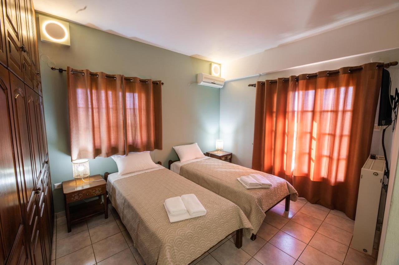 קאטאקולון Villa Georgina B&B מראה חיצוני תמונה
