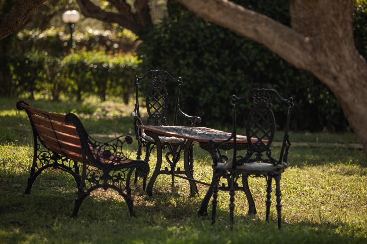 קאטאקולון Villa Georgina B&B מראה חיצוני תמונה