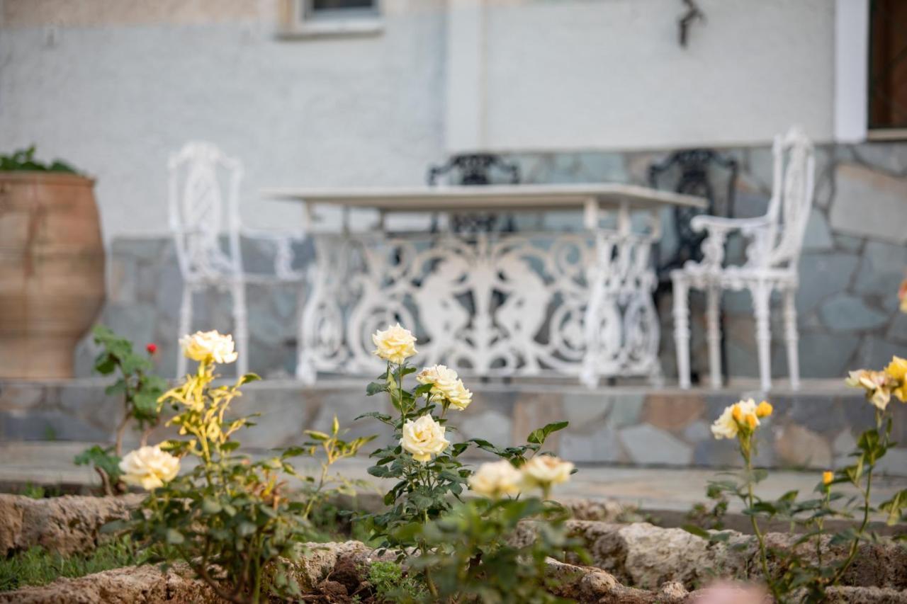 קאטאקולון Villa Georgina B&B מראה חיצוני תמונה