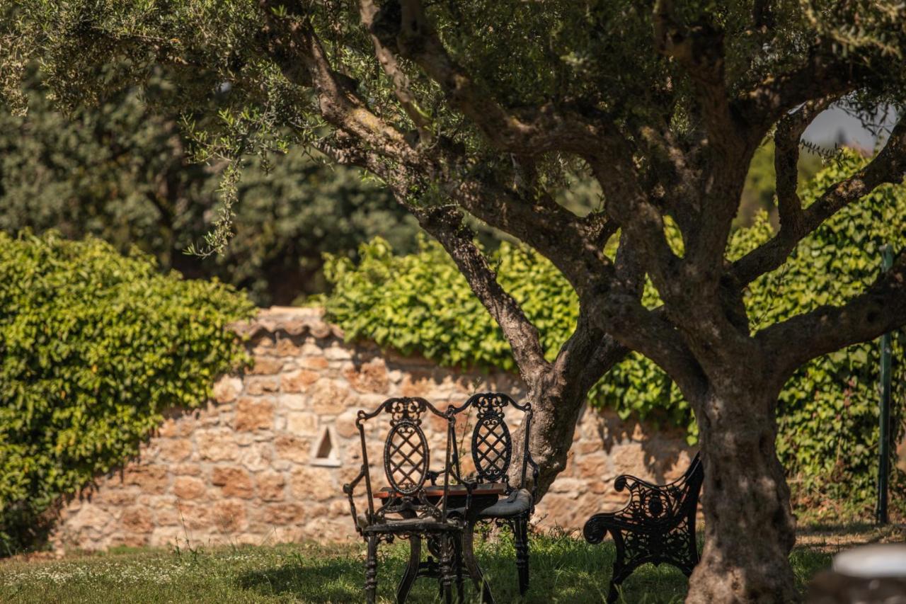 קאטאקולון Villa Georgina B&B מראה חיצוני תמונה