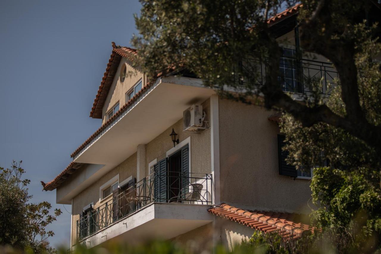 קאטאקולון Villa Georgina B&B מראה חיצוני תמונה