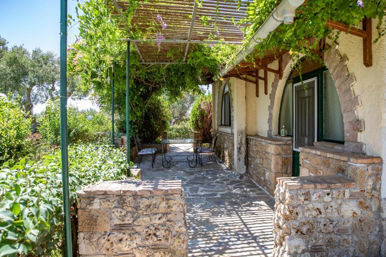 קאטאקולון Villa Georgina B&B מראה חיצוני תמונה